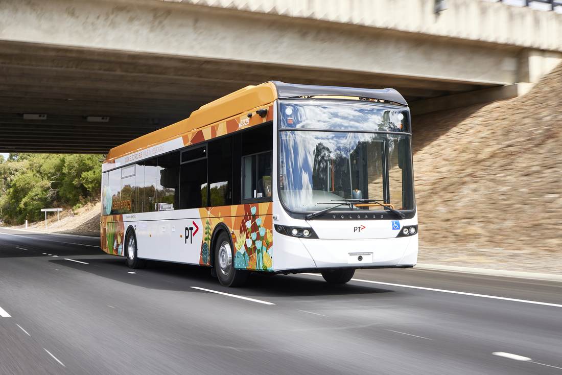 Optimus™ electric route bus